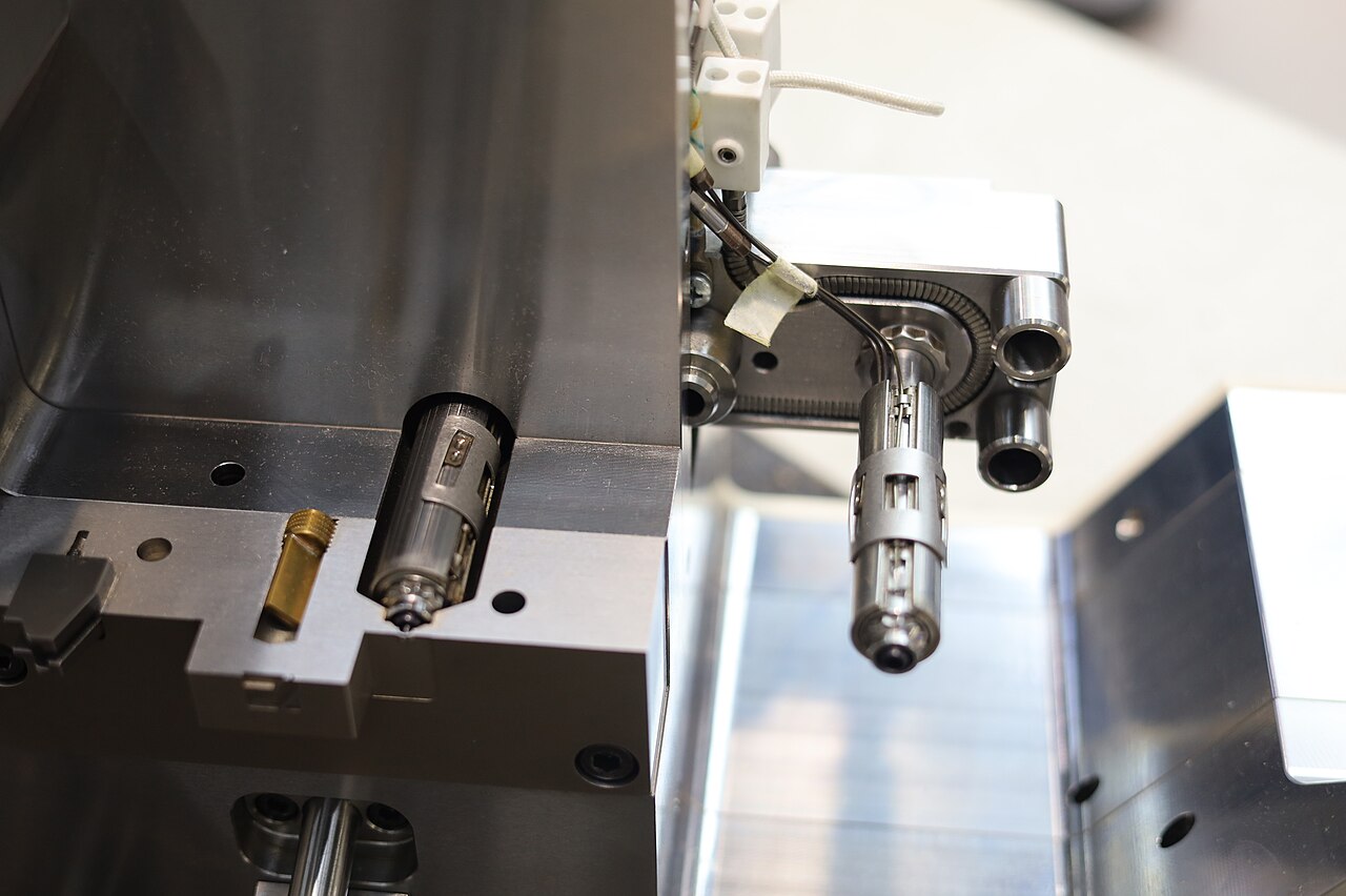 Understanding Heat Treatment Specifications in Chinese Mold Steel