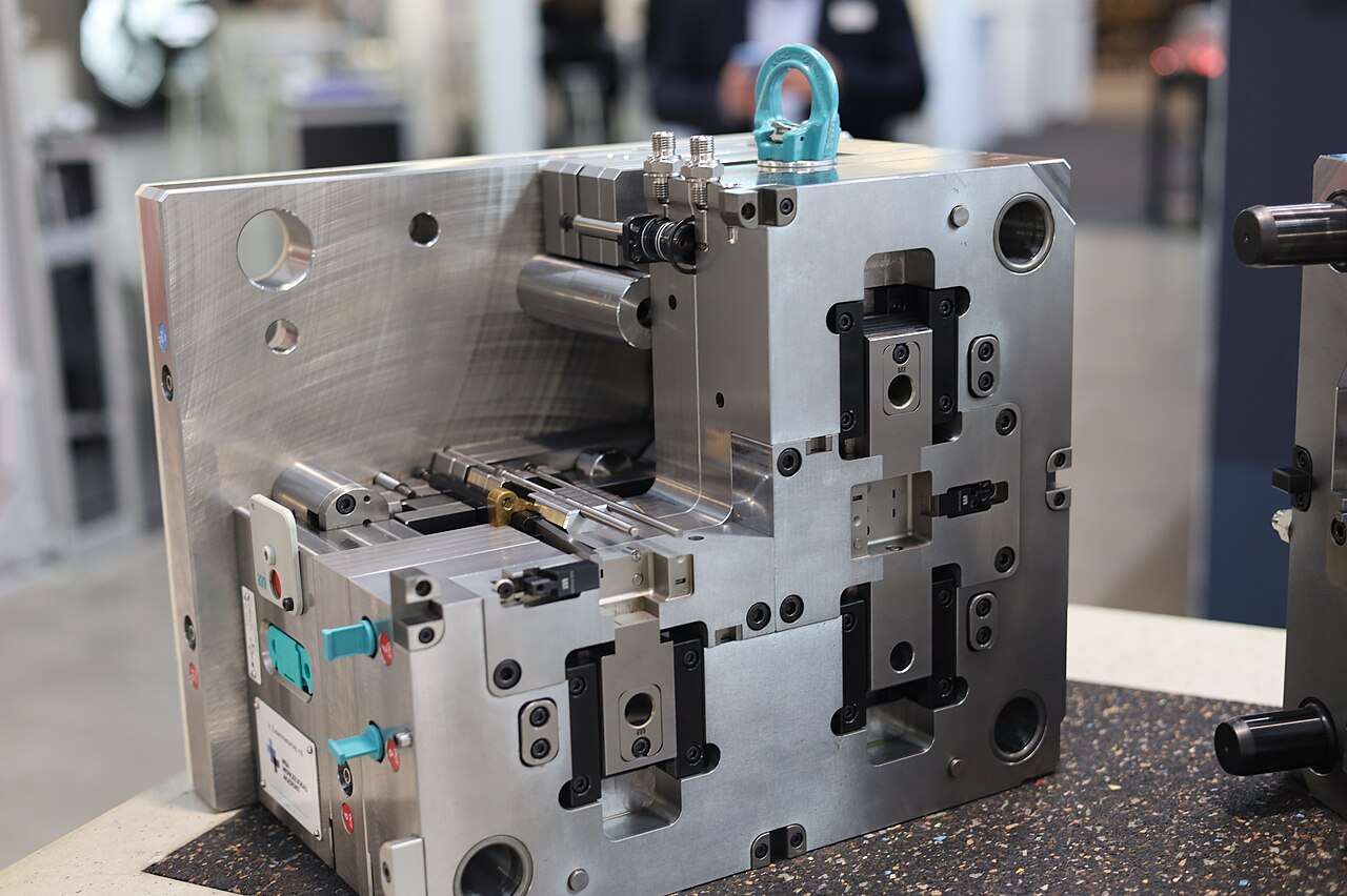 How to Verify Steel Grade in Your Chinese Mold