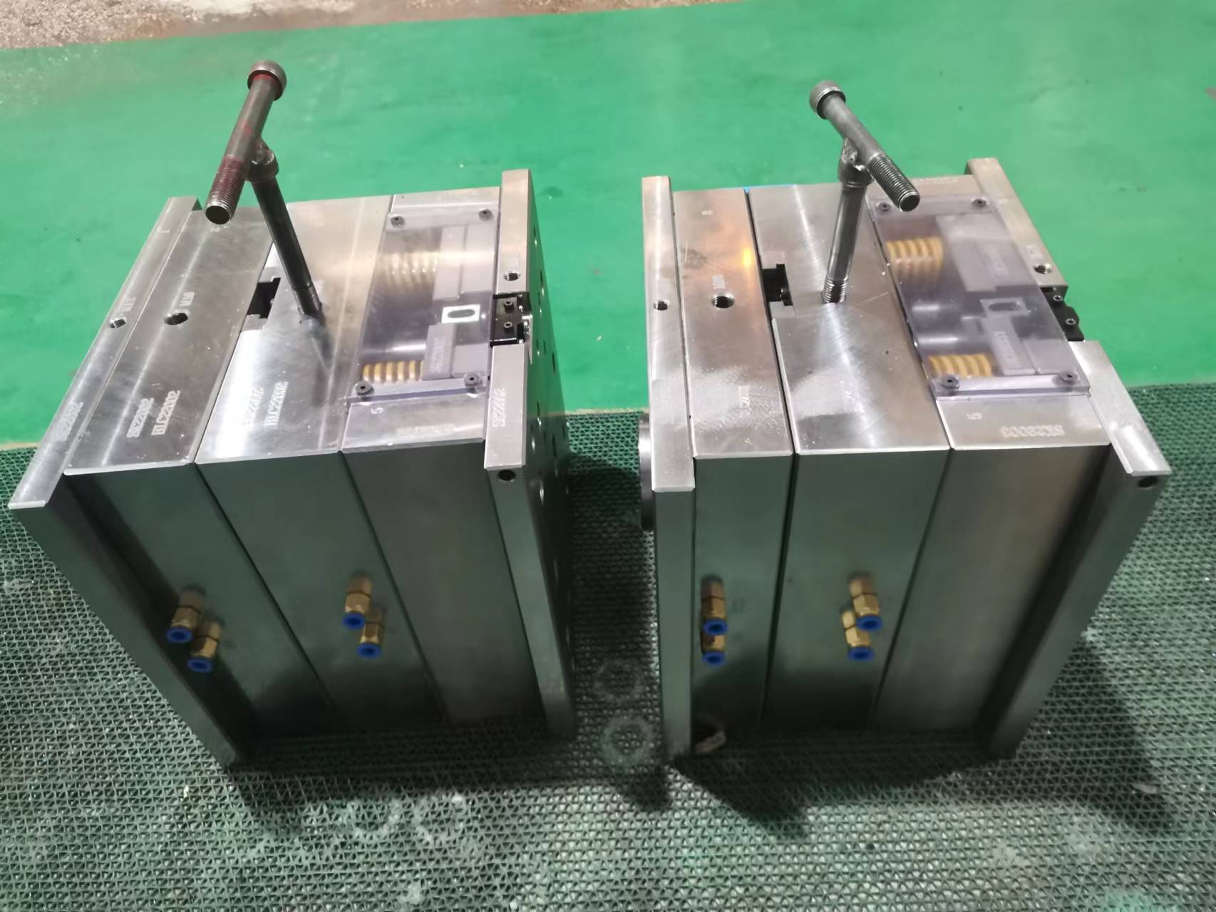 模具的基本知识：从分类到报价，模具人必须掌握的核心要点